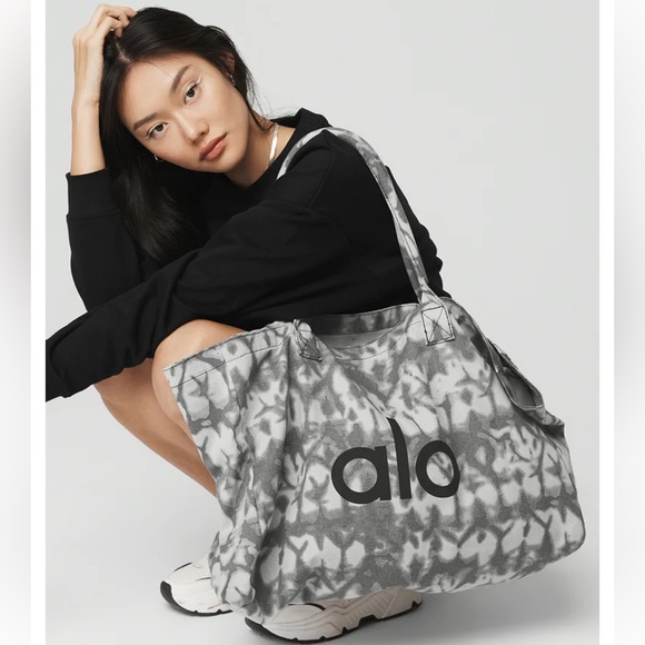 Oversized Alo Yoga Iconic Shopper Tote in Grey Tiedye Canvas - 20" x 14” Bag - Picture 1 of 4